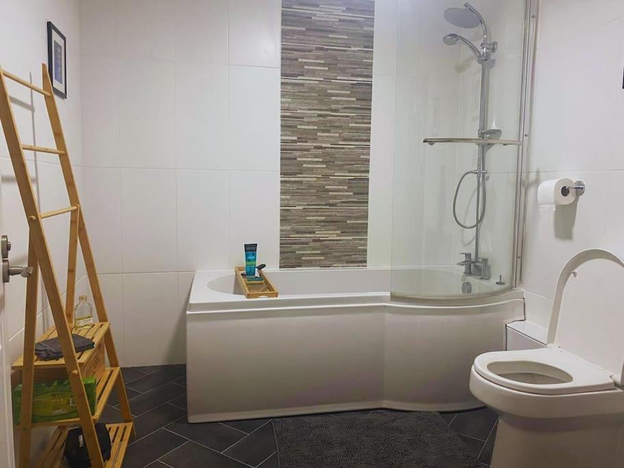 No.2 Folkestone Apartment Екстериор снимка