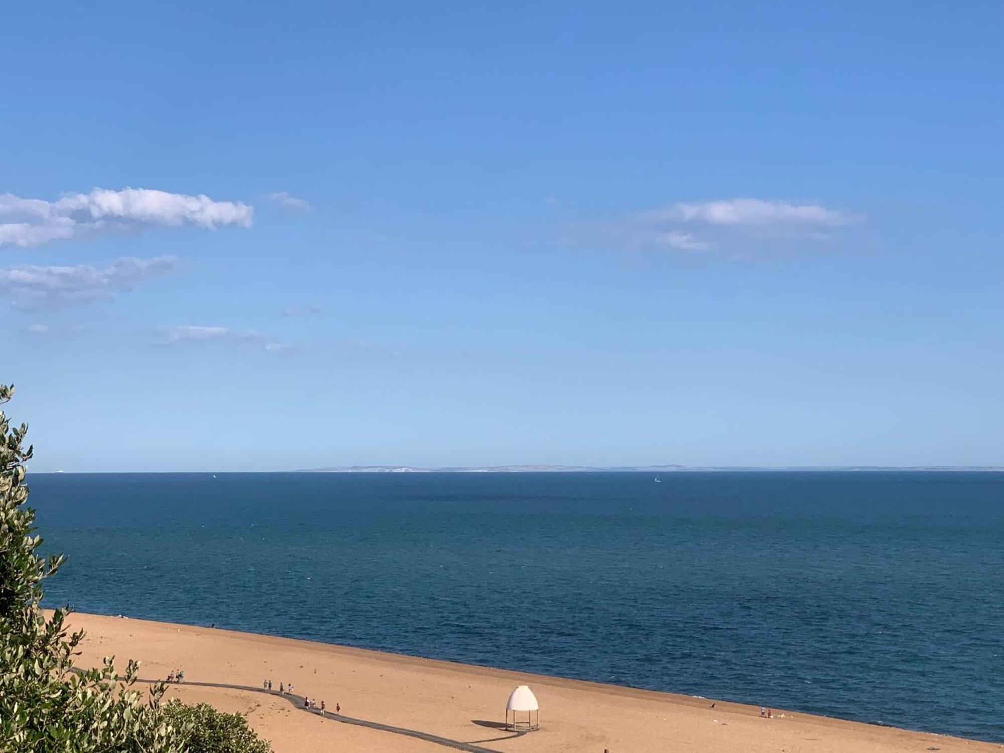 No.2 Folkestone Apartment Екстериор снимка