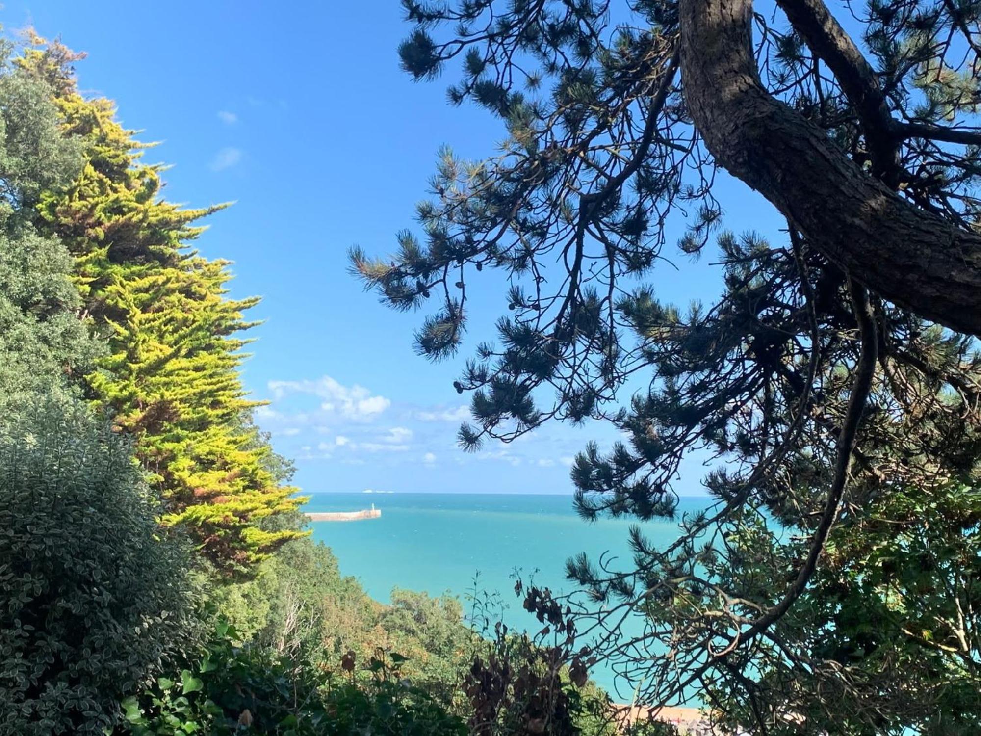 No.2 Folkestone Apartment Екстериор снимка